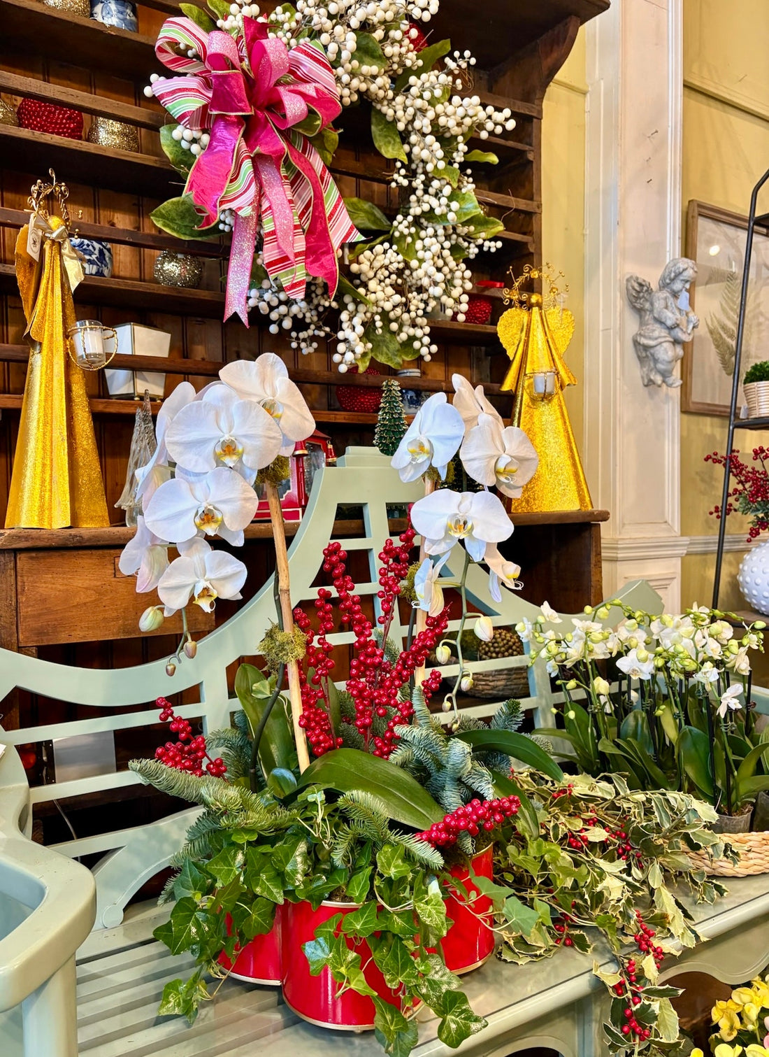 Unique Holiday Arrangements & Centerpieces at Anita’s Garden Shop in Jacksonville